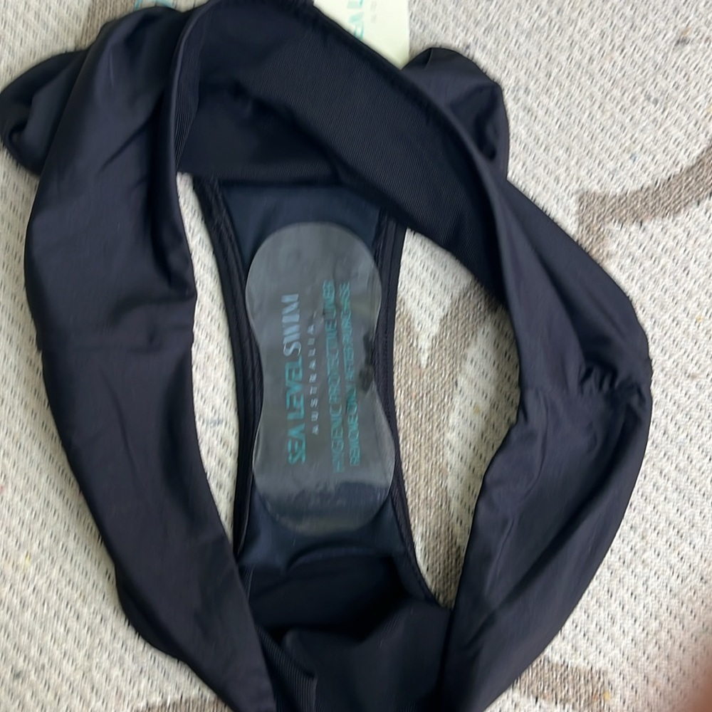 🏖️ Sea level Australia black essentials mid bikini bottoms pant, size 4 - Picture 12 of 14
